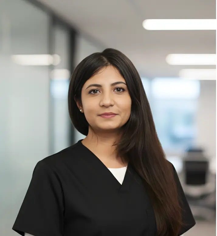 Dr. Pavneet Saini, Associate Dentist